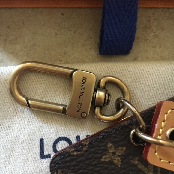 Louis Vuitton Illustre Bag Charm and Key Holder - Picture 7 of 9